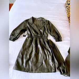 Alice and olivia green leather mini dress size XS brand new with tags